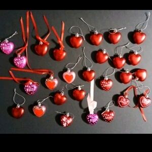 Lot Of 26 Valentine Heart Ornaments Red And Pink Metallic